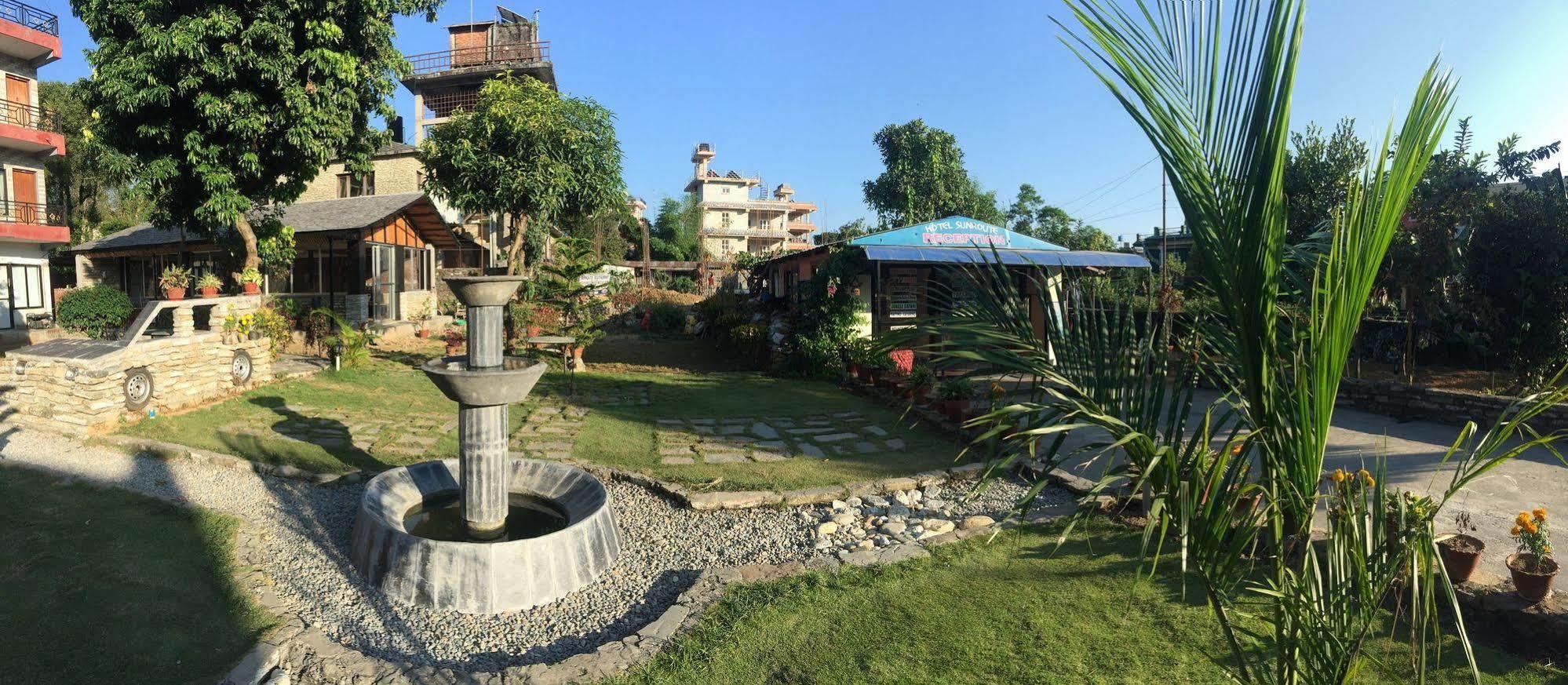 Hotel Glory Garden Pokhara Bagian luar foto