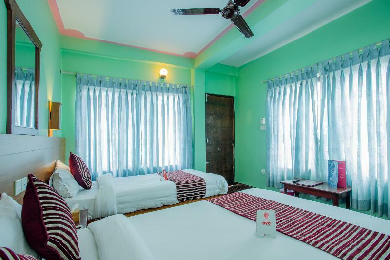 Hotel Glory Garden Pokhara Bagian luar foto